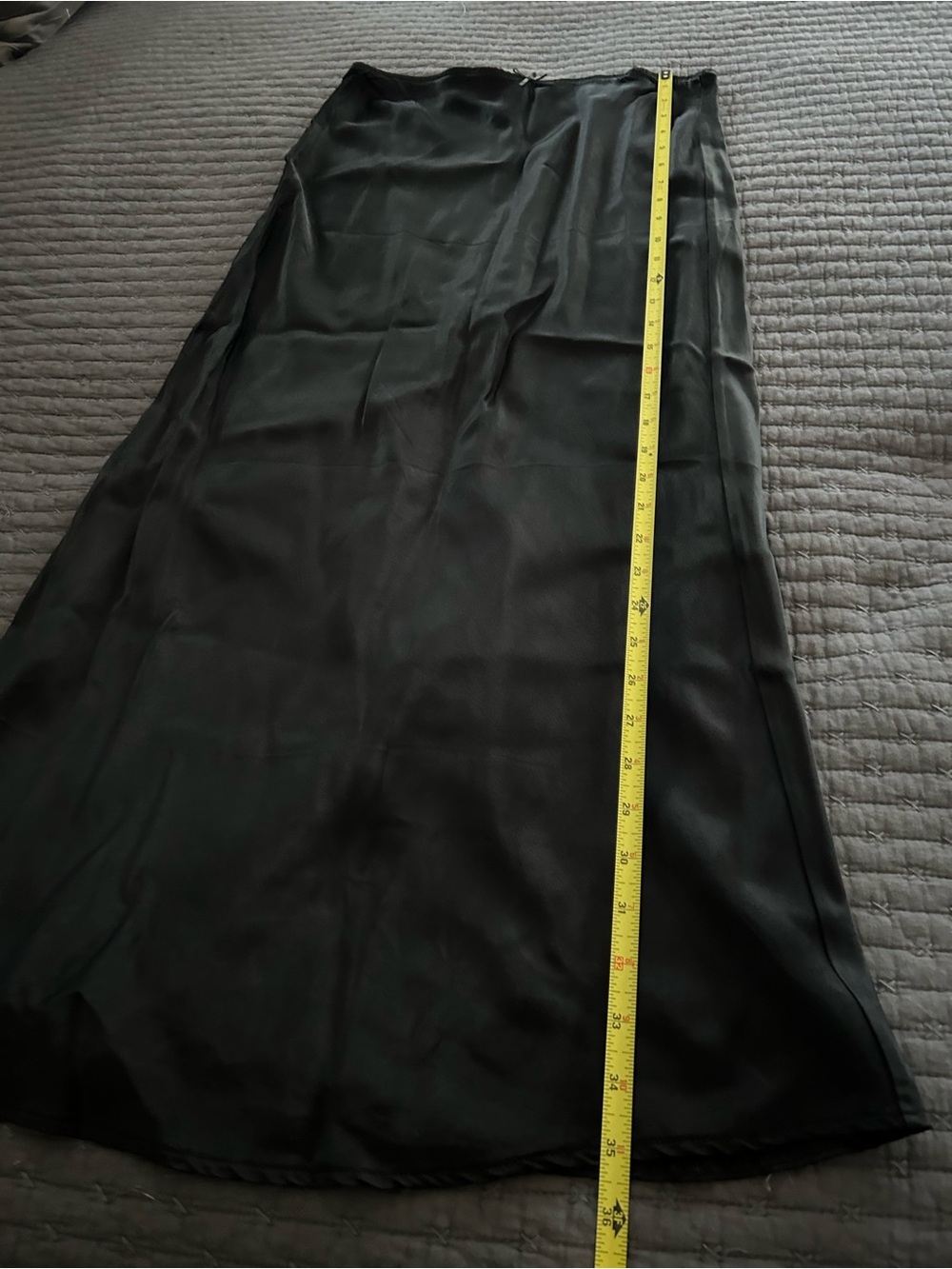 Zara Women’s Black Satin Midi Skirt   Size Medium. - Picture 3 of 4